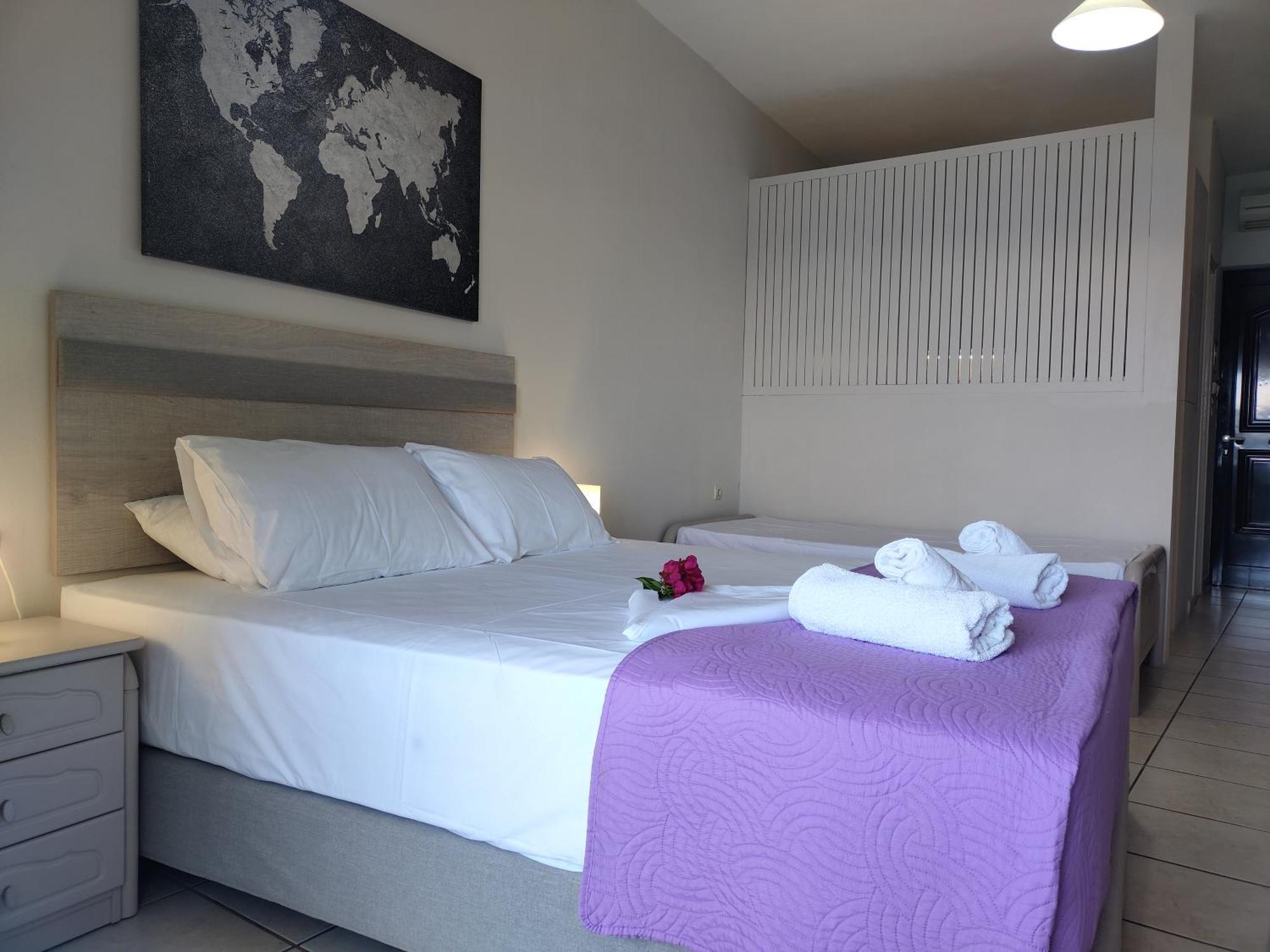 Captain Nick Aparthotel Mikros Gialos Exterior photo